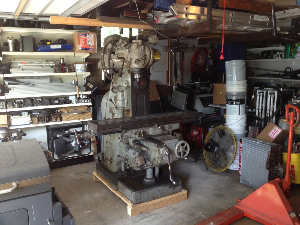 1938 Cincinnati No.2 MH milling machine That features an independent vertical milling head.
